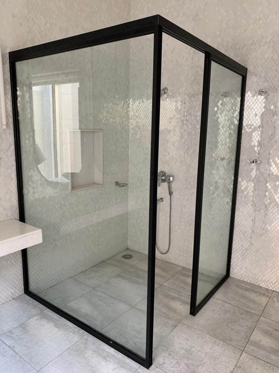 Shower-Cubicle-90-degree-1