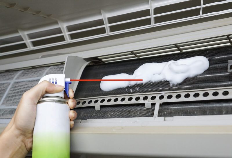 what-you-should-know-about-chemical-washes-for-air-conditioners-800x545